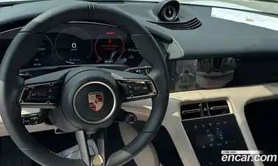 Porsche Taycan 2025 0.1 Автомат в Москве № 197813, миниатюра 3