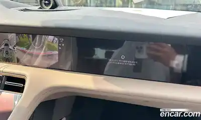 Porsche Taycan 2025 0.1 Автомат в Москве № 197813, миниатюра 4