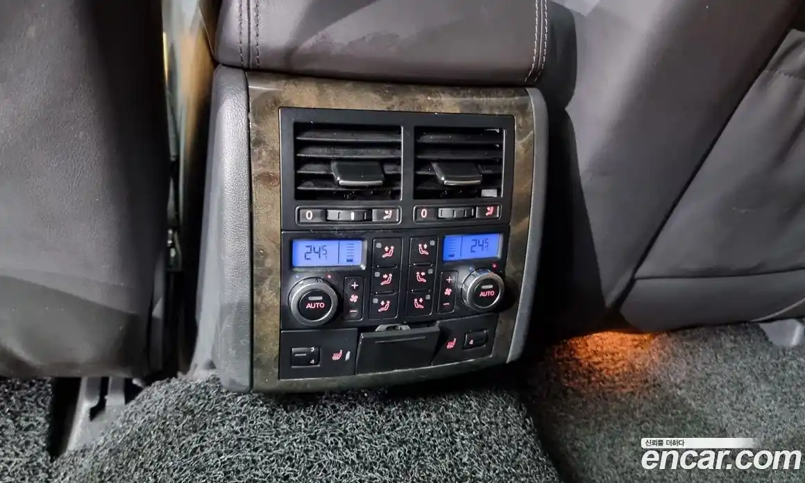 Volkswagen Touareg 2007 4.9 Автомат в Москве № 199250, фото 16