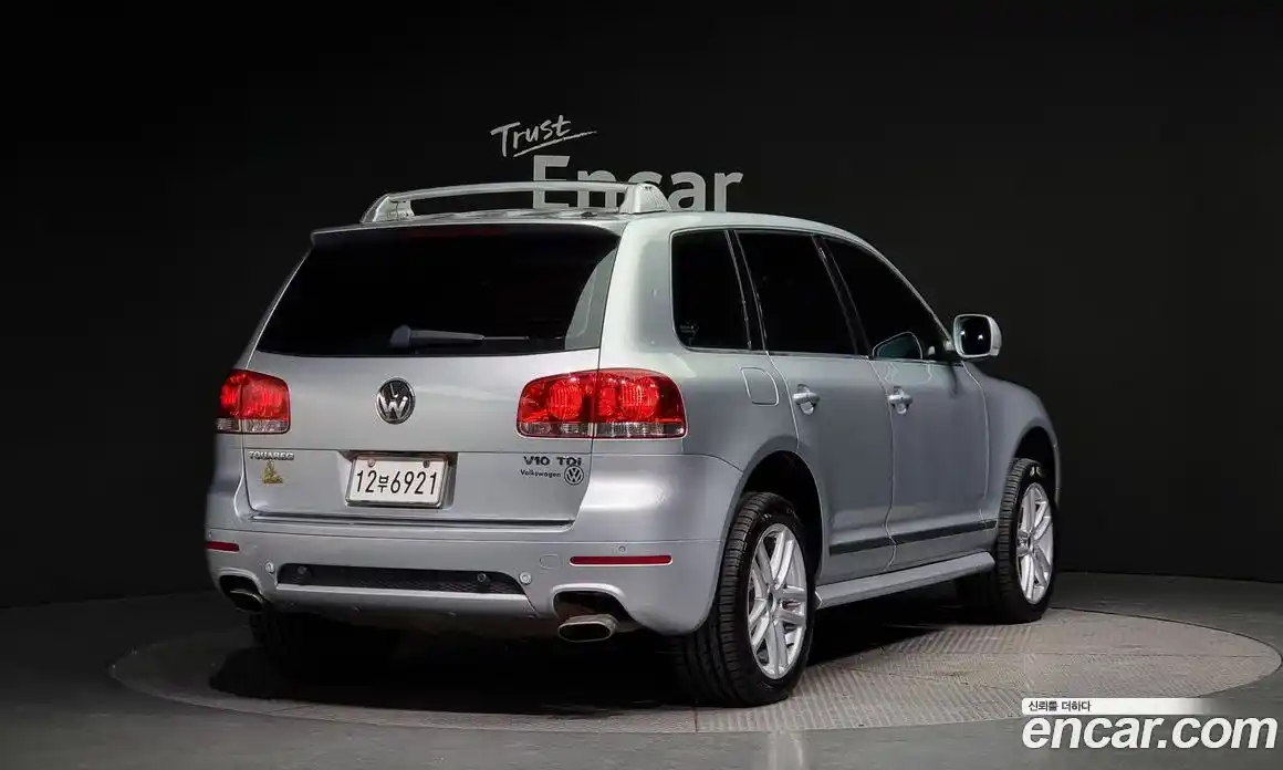 Volkswagen Touareg 2007 4.9 Автомат в Москве № 199250, фото 3