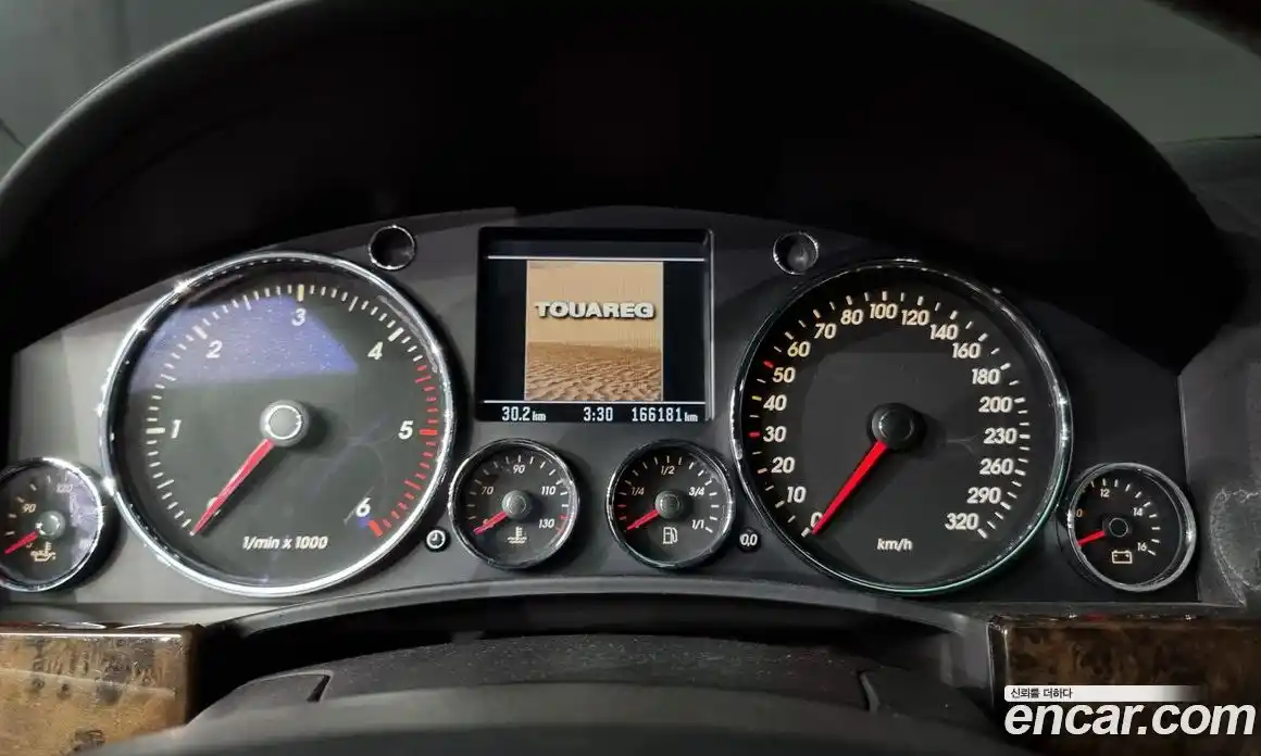 Volkswagen Touareg 2007 4.9 Автомат в Москве № 199250, фото 10