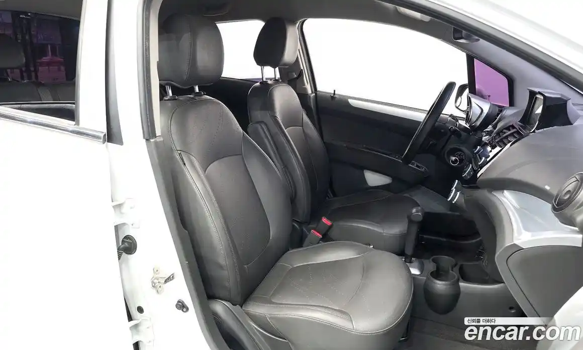 Chevrolet Spark 2014 1.0 Автомат в Москве № 201235, фото 10