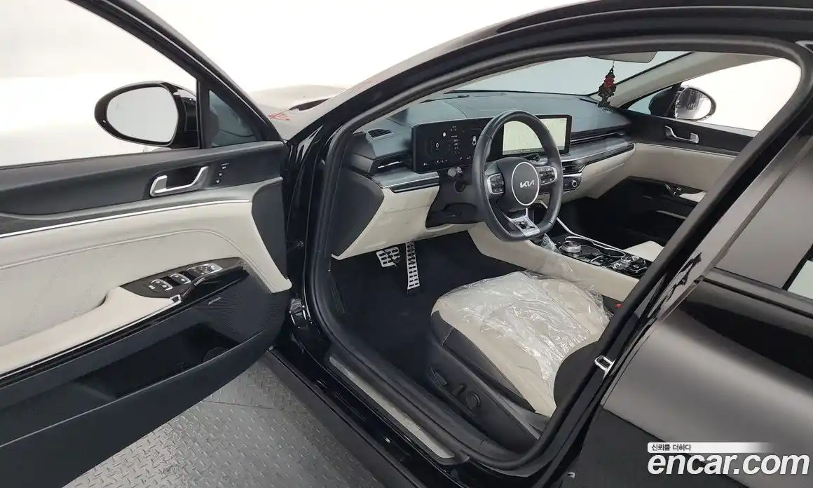 Kia K5 2025 1.6 Автомат в Москве № 211110, фото 14