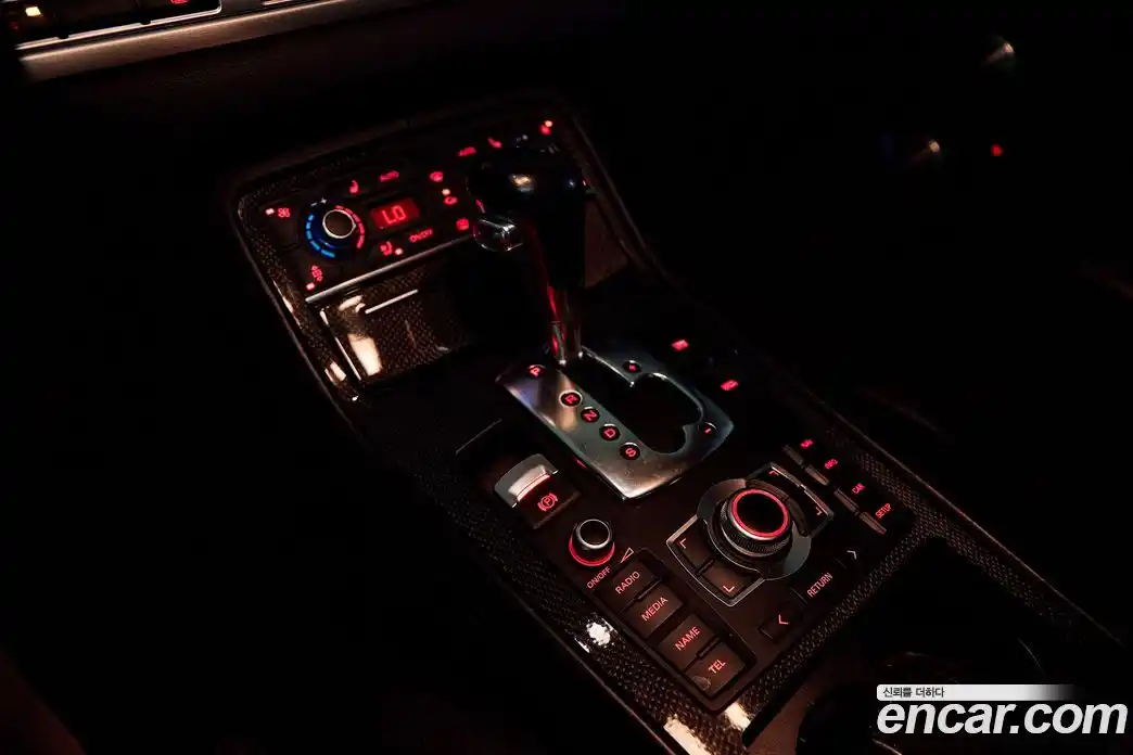 Audi S8 2007 5.2 Автомат в Москве № 212741, фото 11