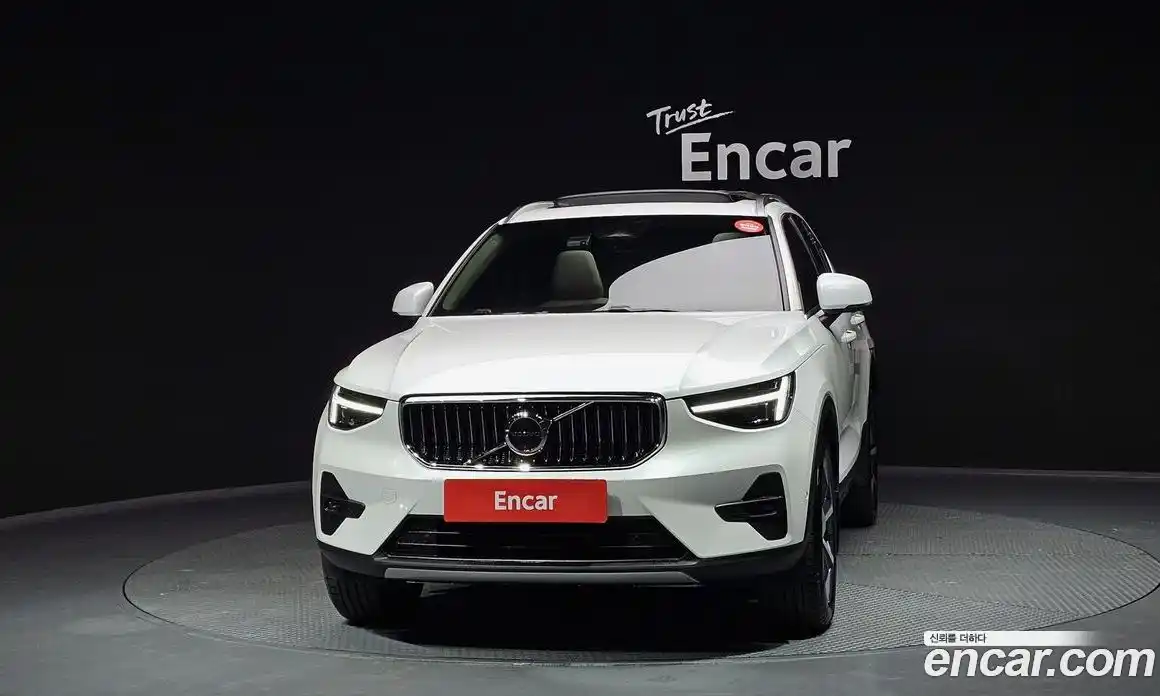 Volvo XC40 2025 2.0 Автомат в Москве № 212791, фото 3