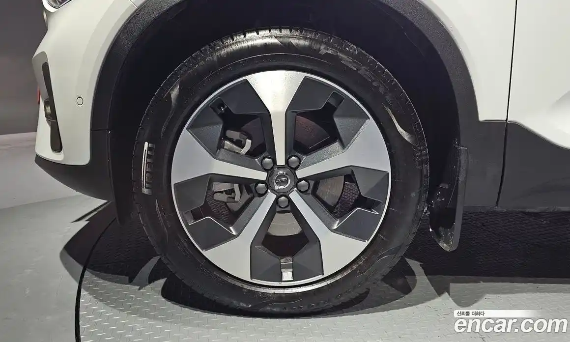 Volvo XC40 2025 2.0 Автомат в Москве № 212791, фото 5