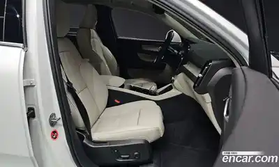 Volvo XC40 2025 2.0 Автомат в Москве № 212791, миниатюра 10