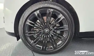 Land Rover Range-Rover 2023 4.4 Автомат в Москве № 213314, миниатюра 8