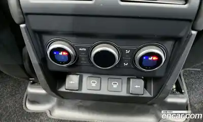 Land Rover Defender 2022 3.0 Автомат в Москве № 213349, миниатюра 12