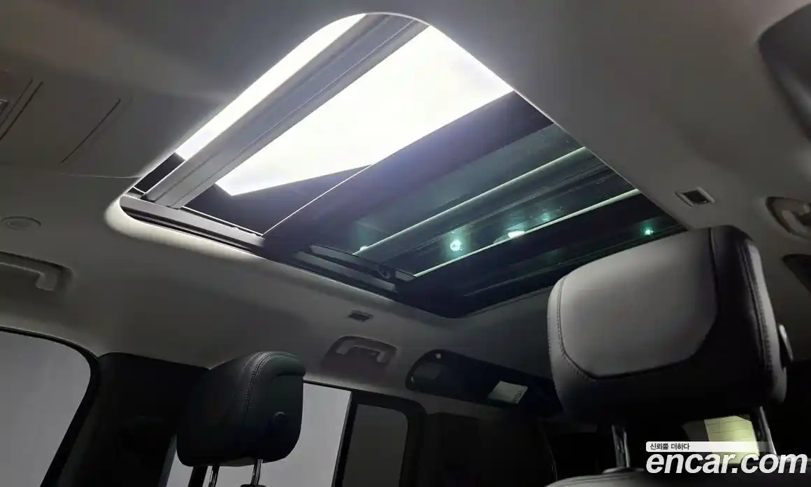 Land Rover Defender 2022 3.0 Автомат в Москве № 213349, фото 13