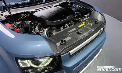 Land Rover Defender 2022 3.0 Автомат в Москве № 213349, миниатюра 10