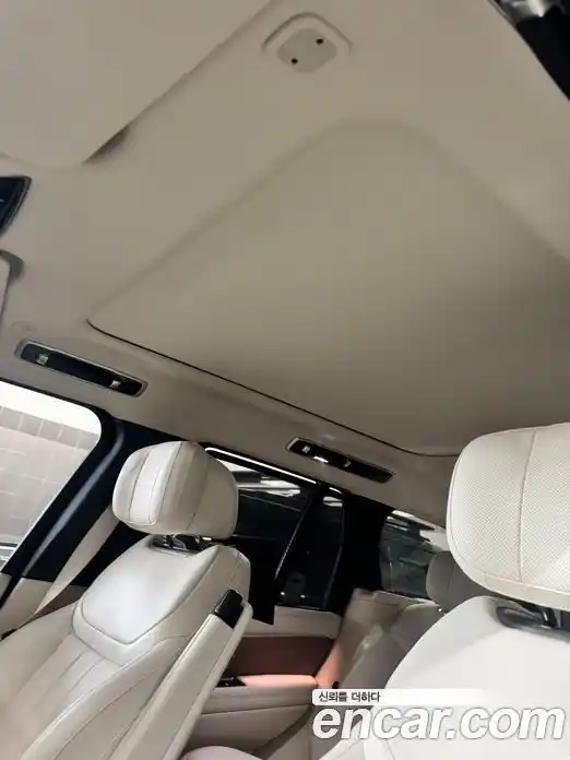 Land Rover Range-Rover 2025 4.4 Автомат в Москве № 213876, фото 18