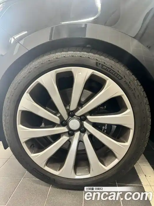 Land Rover Range-Rover 2025 4.4 Автомат в Москве № 213876, фото 6