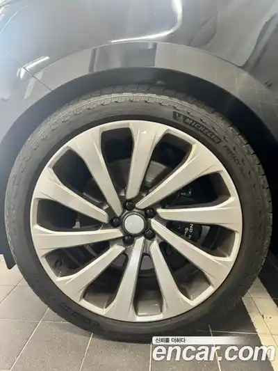 Land Rover Range-Rover 2025 4.4 Автомат в Москве № 213876, миниатюра 6