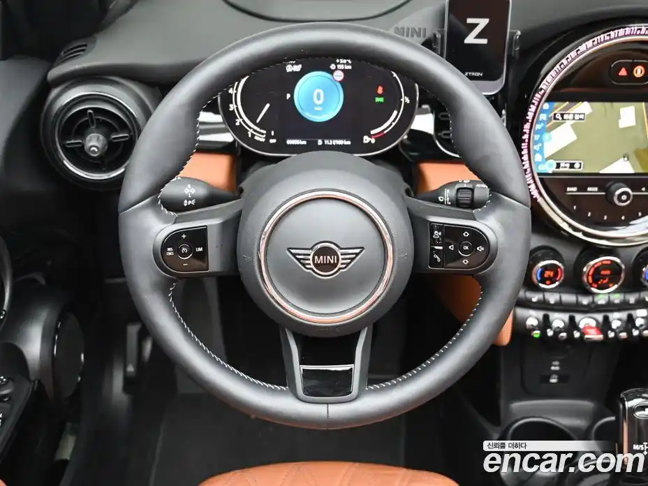 Mini Cooper Convertible 2024 2.0 Автомат в Москве № 214039, фото 13