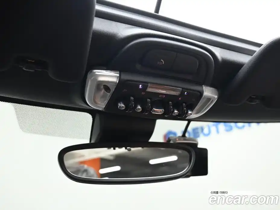 Mini Cooper Convertible 2024 2.0 Автомат в Москве № 214039, фото 16