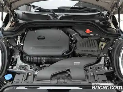 Mini Cooper Convertible 2024 2.0 Автомат в Москве № 214039, миниатюра 6