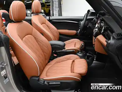 Mini Cooper Convertible 2024 2.0 Автомат в Москве № 214039, миниатюра 10