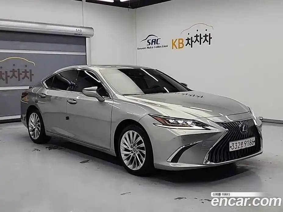 Lexus ES 2020 2.5 Автомат в Москве № 214841, фото 4
