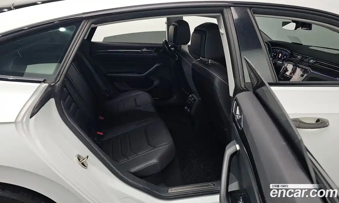 Volkswagen Arteon 2020 2.0 Автомат в Москве № 214917, фото 6