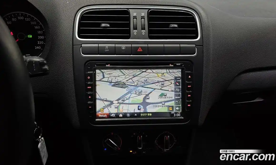 Volkswagen Polo 2013 1.6 Автомат в Москве № 215282, фото 13