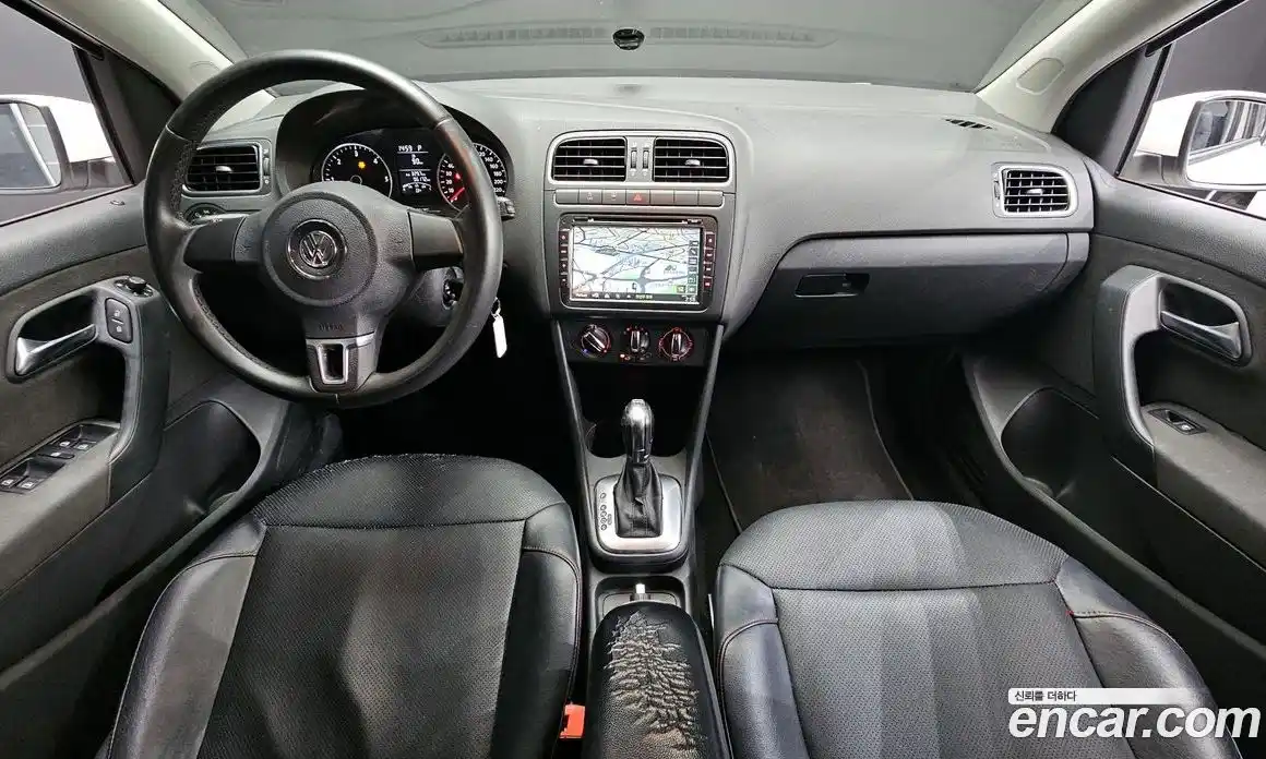 Volkswagen Polo 2013 1.6 Автомат в Москве № 215282, фото 14