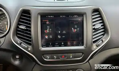 Jeep Cherokee 2019 2.4 Автомат в Москве № 215421, миниатюра 12