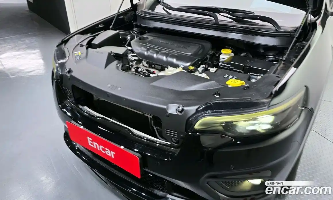 Jeep Cherokee 2019 2.4 Автомат в Москве № 215421, фото 7