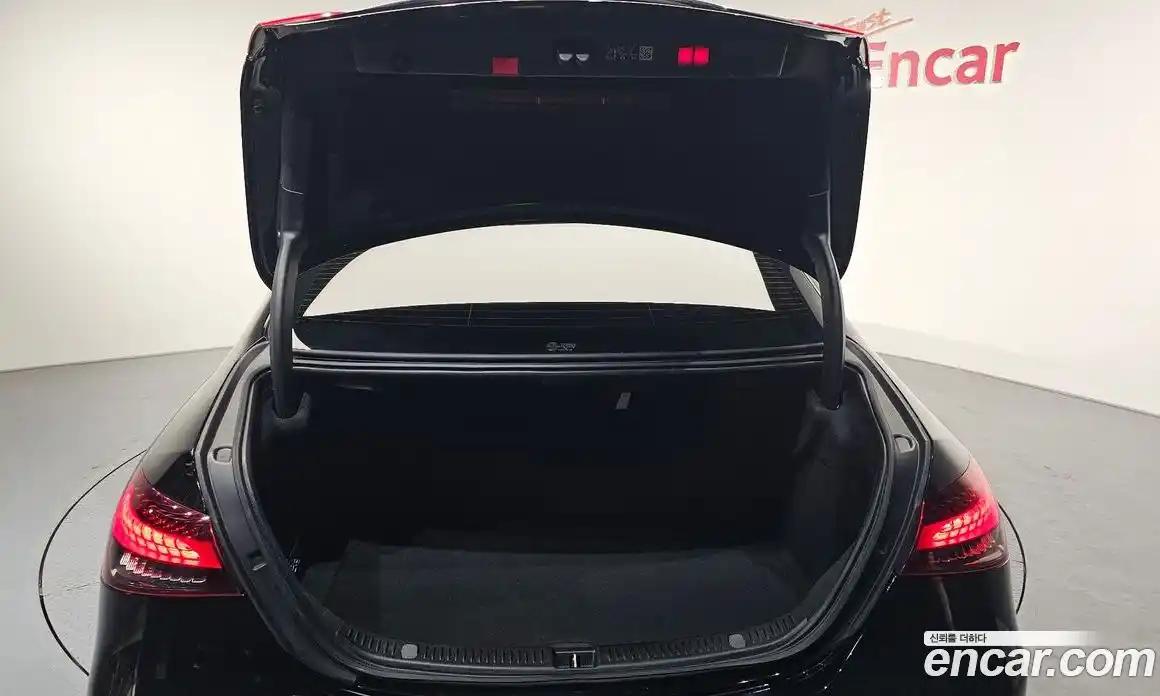 Mercedes-Benz E-Class 2023 2.0 Автомат в Москве № 218702, фото 16