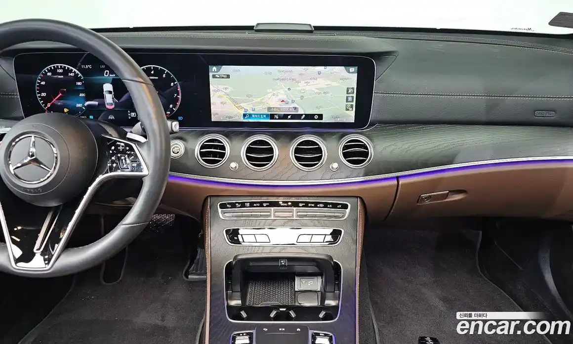 Mercedes-Benz E-Class 2023 2.0 Автомат в Москве № 218702, фото 19