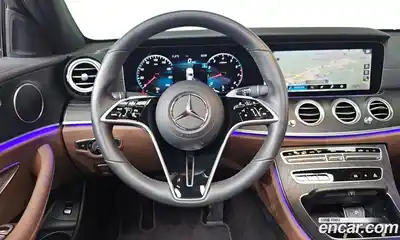 Mercedes-Benz E-Class 2023 2.0 Автомат в Москве № 218702, миниатюра 2