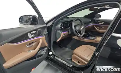 Mercedes-Benz E-Class 2023 2.0 Автомат в Москве № 218702, миниатюра 9