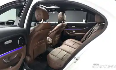 Mercedes-Benz E-Class 2023 2.0 Автомат в Москве № 221827, миниатюра 12