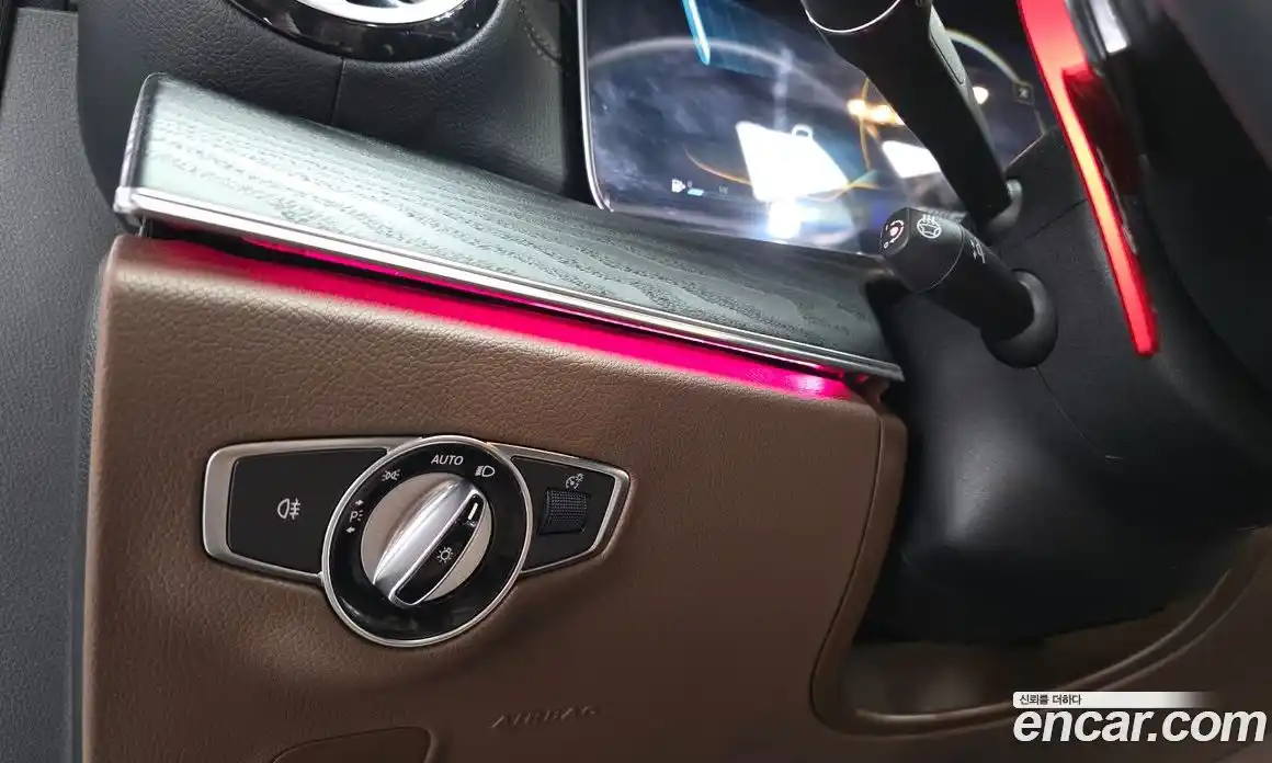 Mercedes-Benz E-Class 2023 2.0 Автомат в Москве № 221827, фото 16