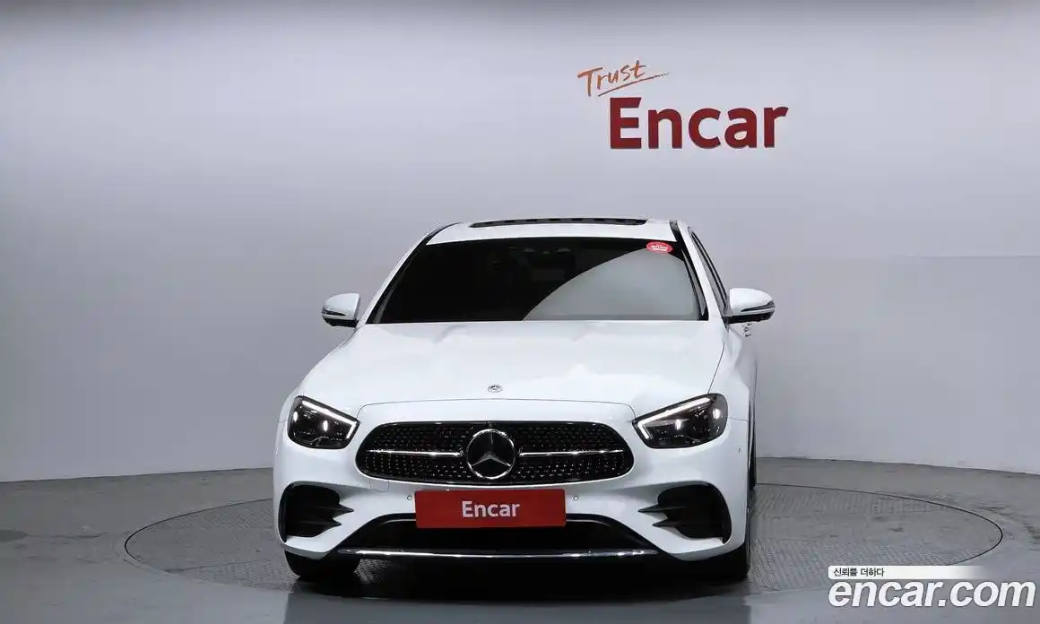 Mercedes-Benz E-Class 2023 2.0 Автомат в Москве № 221827, фото 3