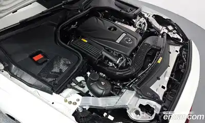 Mercedes-Benz E-Class 2023 2.0 Автомат в Москве № 221827, миниатюра 6