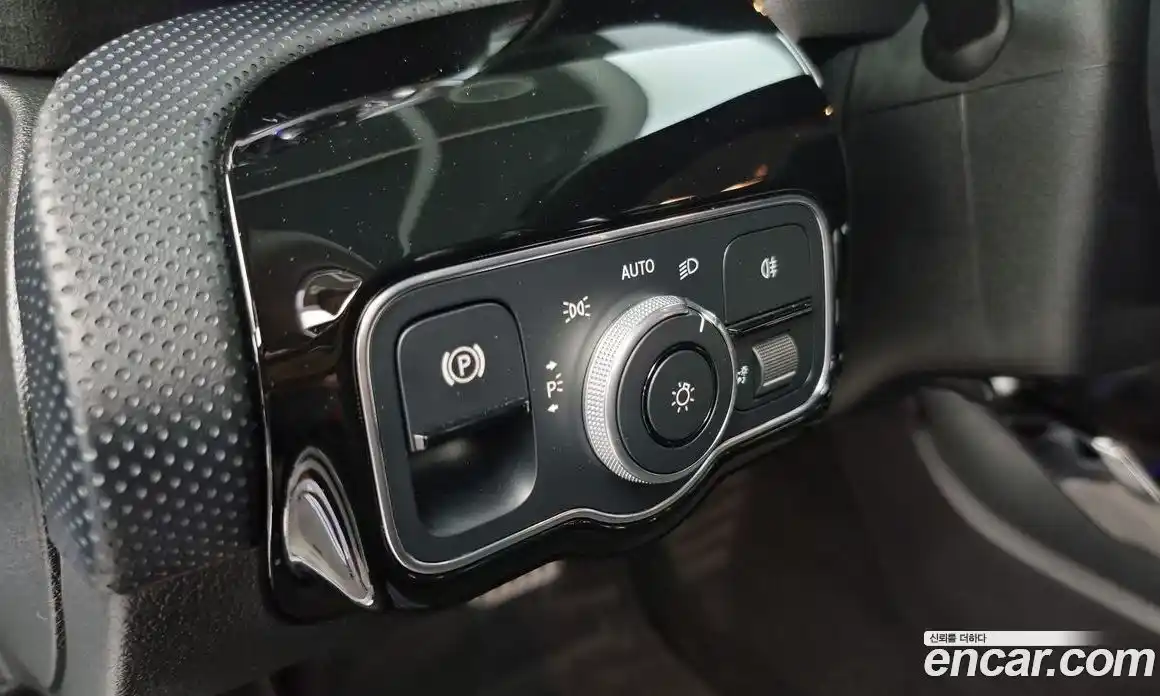 Mercedes-Benz A-Class 2020 2.0 Автомат в Москве № 222947, фото 14