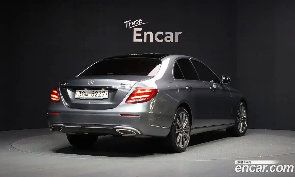 Mercedes-Benz E-Class 2018 3.0 Автомат в Москве № 224947, фото 16