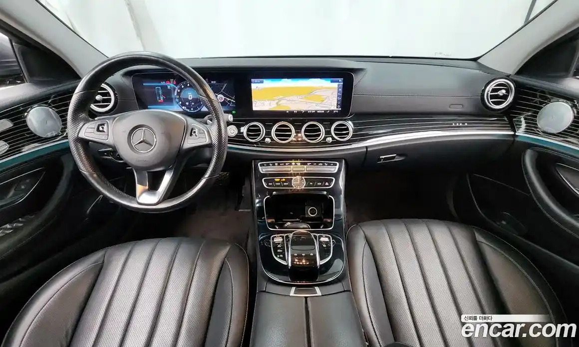 Mercedes-Benz E-Class 2018 3.0 Автомат в Москве № 224947, фото 19