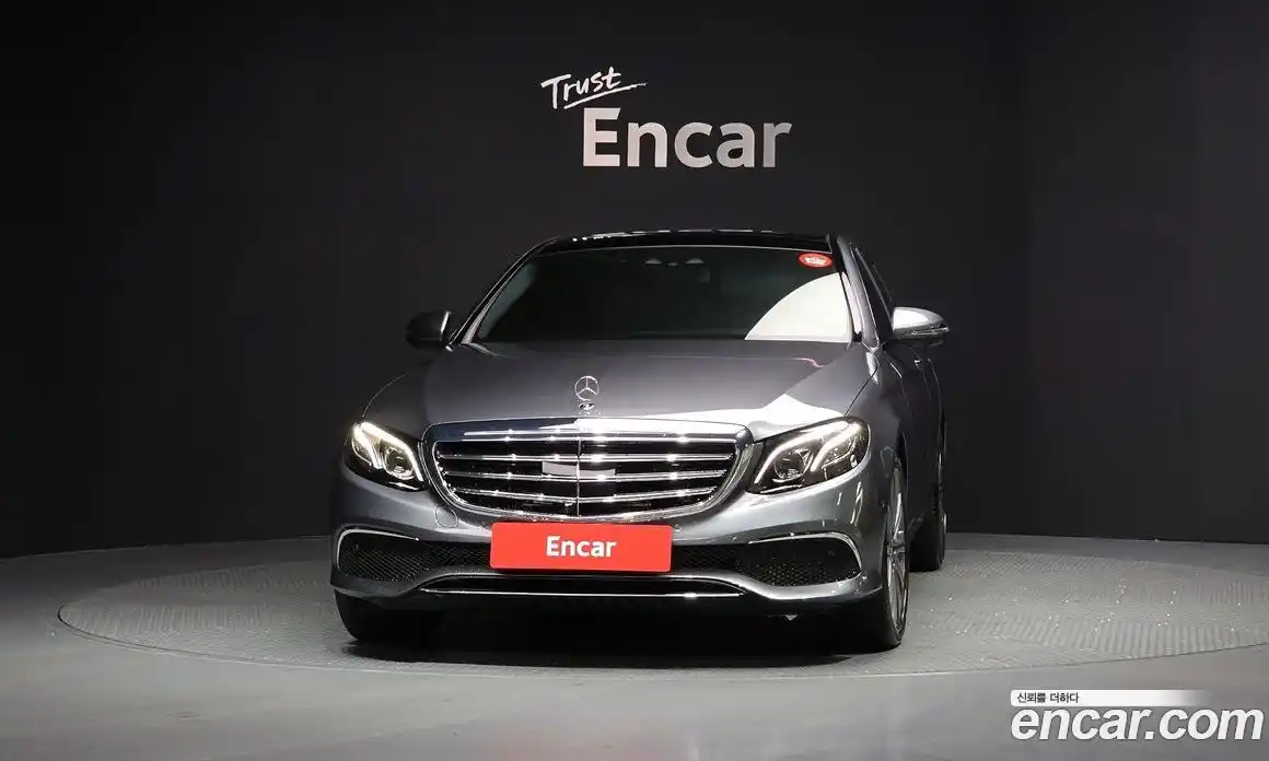 Mercedes-Benz E-Class 2018 3.0 Автомат в Москве № 224947, фото 3