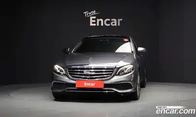 Mercedes-Benz E-Class 2018 3.0 Автомат в Москве № 224947, миниатюра 3