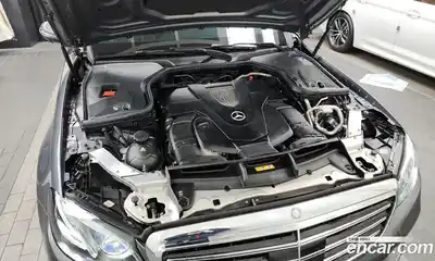 Mercedes-Benz E-Class 2018 3.0 Автомат в Москве № 224947, миниатюра 5