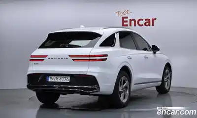 Genesis GV70 2025 2.5 Автомат в Москве № 22499, миниатюра 2