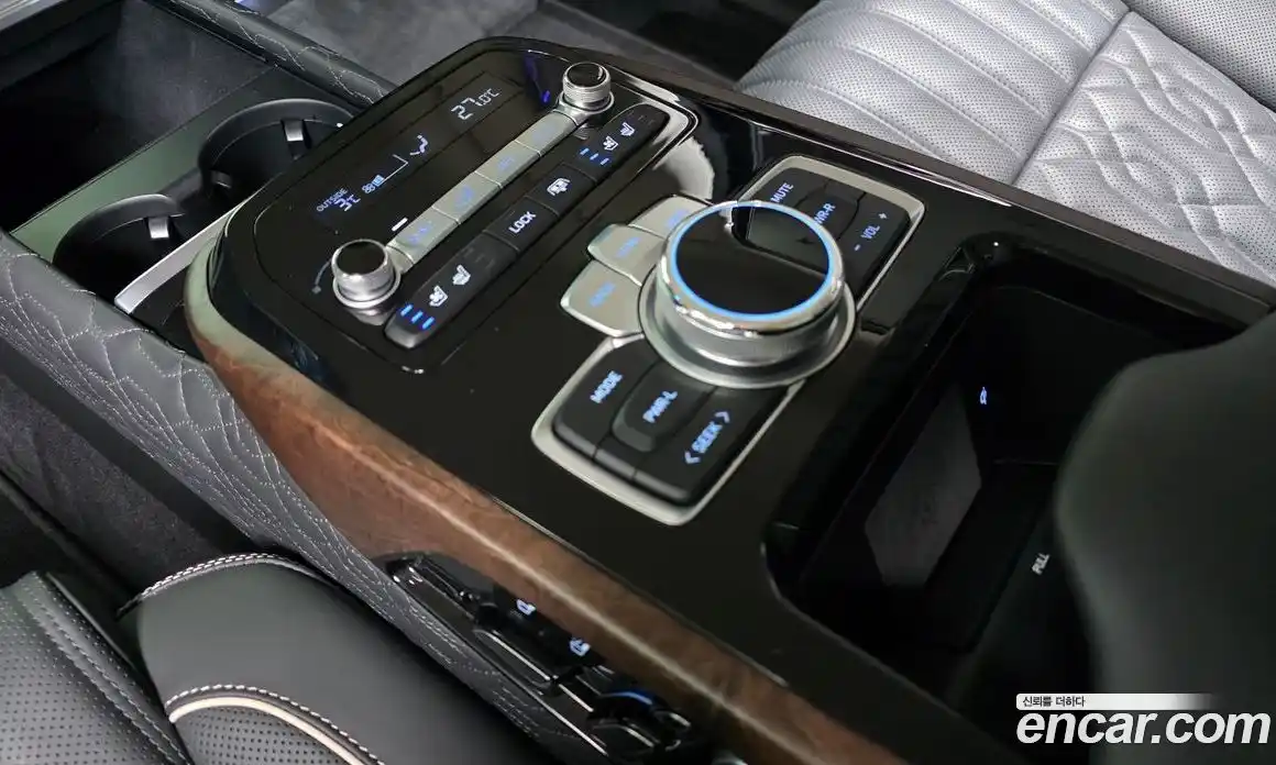 Genesis G90 2021 5.0 Автомат в Москве № 22620, фото 20