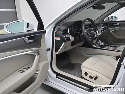 Audi A6 2025 2.0 Автомат в Москве № 230244, миниатюра 11