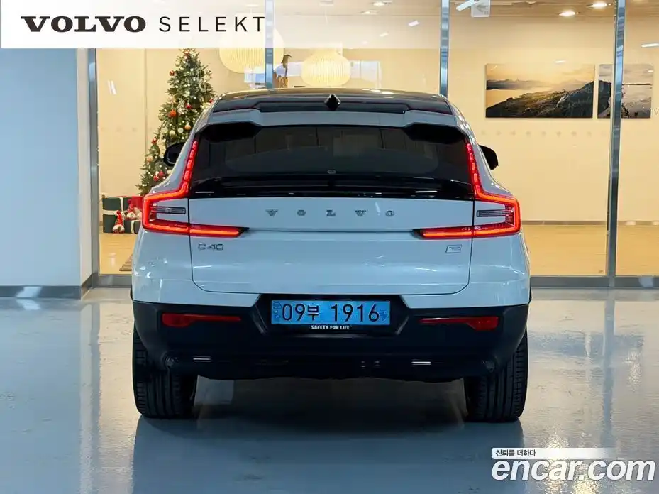 Volvo C40 2024 0.2 Автомат в Москве № 230874, фото 4