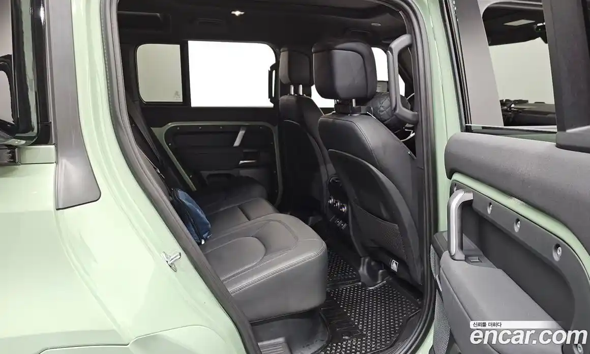 Land Rover Defender 2023 3.0 Автомат в Москве № 231202, фото 15