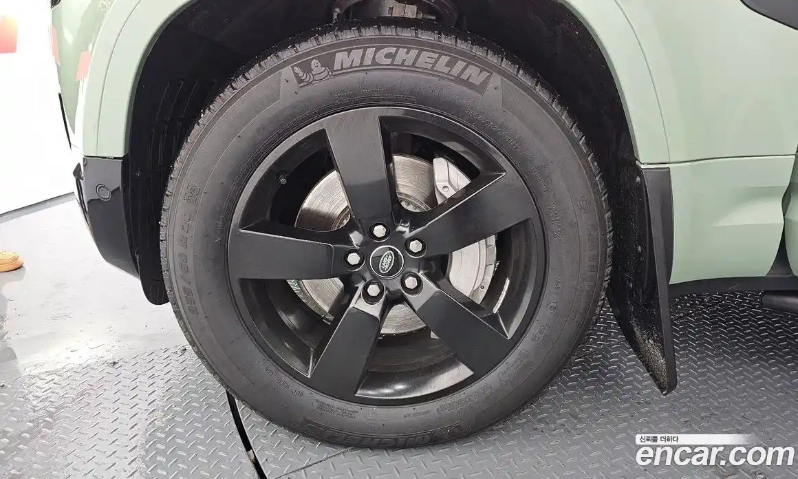 Land Rover Defender 2023 3.0 Автомат в Москве № 231202, фото 16