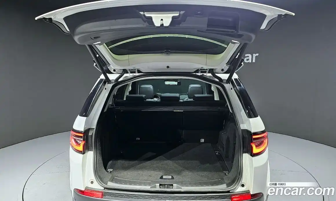 Land Rover Discovery Sport 2020 2.0 Автомат в Москве № 231294, фото 5