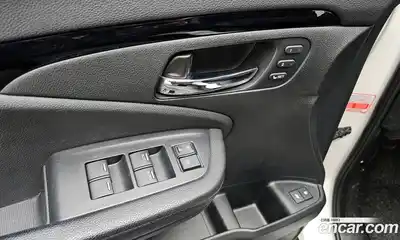 Honda Pilot 2019 3.5 Автомат в Москве № 232875, миниатюра 2